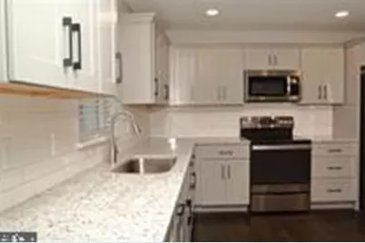2 S Lime Street #5, Quarryville, PA 17566 - Photo 2