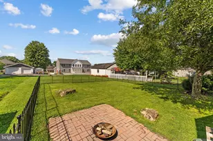 1368 Apple St, Ephrata, PA 17522 - Photo 28