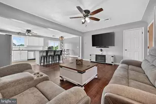776 Sharon Dr, Mount Joy, PA 17552 - Photo 4