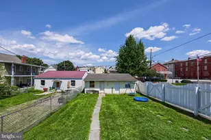 111 W Franklin St, Ephrata, PA 17522 - Photo 18