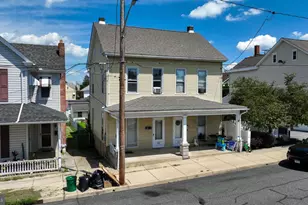 111 W Franklin St, Ephrata, PA 17522 - Photo 2