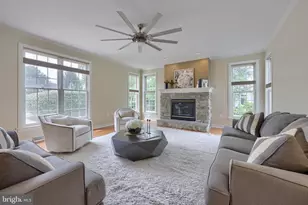 2282 Porter Way, Lancaster, PA 17601 - Photo 2