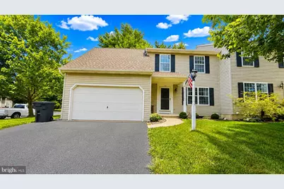 100 Meadowcroft Drive, Lancaster, PA 17603 - Photo 1