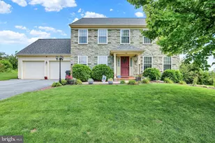 42 Tower Dr, Elizabethtown, PA 17022 - Photo 2