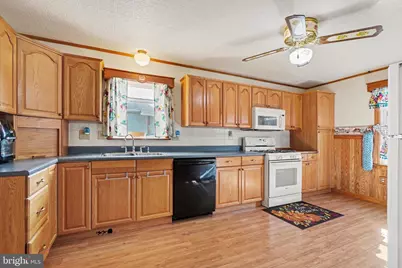 212 Wecaf Road, New Holland, PA 17557 - Photo 6