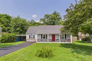 3828 Hillcrest Dr, Columbia, PA 17512 - Photo 1