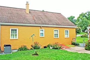 327 Highlawn Ave, Elizabethtown, PA 17022 - Photo 6