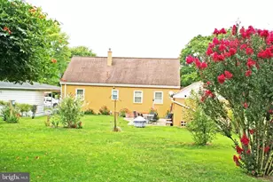327 Highlawn Ave, Elizabethtown, PA 17022 - Photo 10