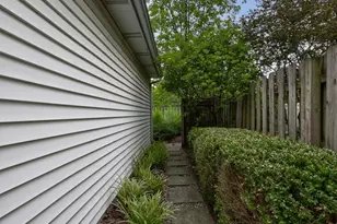 26 W Lemon St, Lititz, PA 17543 - Photo 28