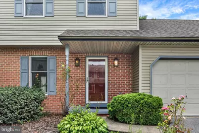 18 Southview Circle, Elizabethtown, PA 17022 - Photo 2