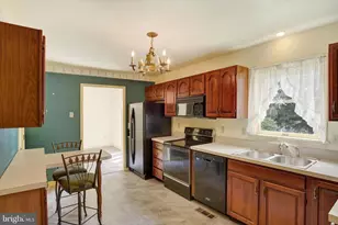 18 Southview Cir, Elizabethtown, PA 17022 - Photo 6