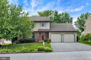 18 Southview Cir, Elizabethtown, PA 17022 - Photo 1