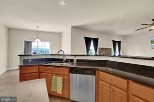 338 Darlington Ct, Lancaster, PA 17601 - Photo 12
