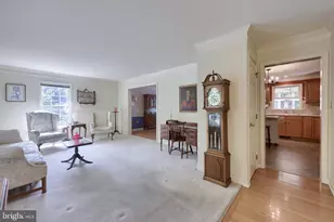 348 Squire Ln, Lititz, PA 17543 - Photo 4