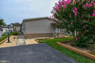 106 Falcon Ct, Lancaster, PA 17603 - Photo 2