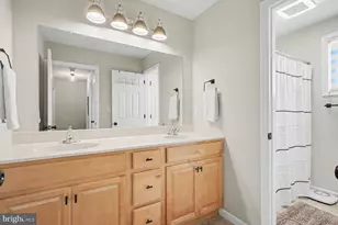 566 Daisy Dr, New Holland, PA 17557 - Photo 16