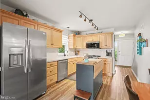 566 Daisy Dr, New Holland, PA 17557 - Photo 8