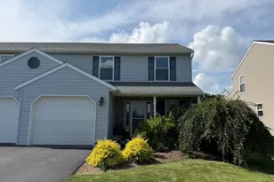 566 Daisy Dr, New Holland, PA 17557 - Photo 1