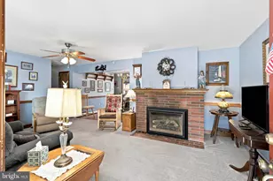 215 Wynwood Dr, Willow Street, PA 17584 - Photo 6