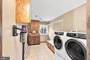 215 Wynwood Dr, Willow Street, PA 17584 - Photo 16