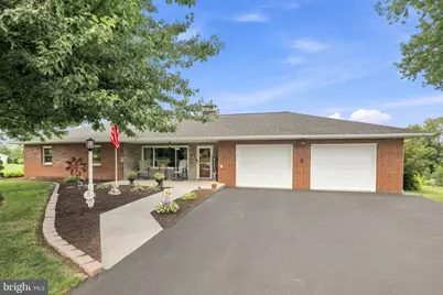215 Wynwood Drive, Willow Street, PA 17584 - Photo 1