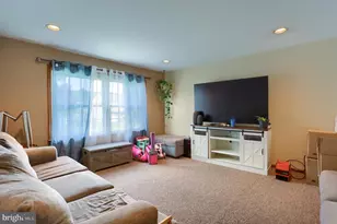 1526 Princess Anne Dr, Lancaster, PA 17601 - Photo 4