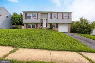 1526 Princess Anne Dr, Lancaster, PA 17601 - Photo 1