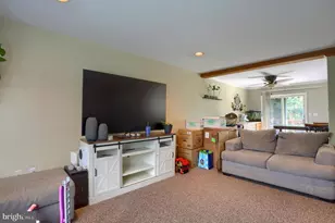 1526 Princess Anne Dr, Lancaster, PA 17601 - Photo 6