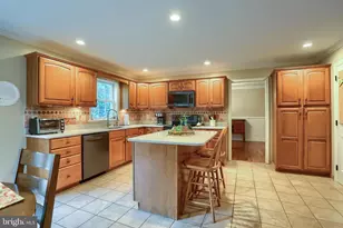 247 Hillcrest Ln, Elizabethtown, PA 17022 - Photo 12