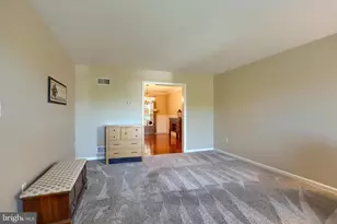 247 Hillcrest Ln, Elizabethtown, PA 17022 - Photo 6
