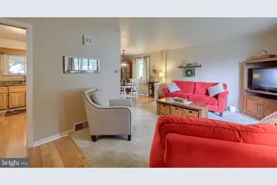 215 Main Street, Akron, PA 17501 - Photo 6