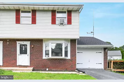 11 Clarendon Drive, Lancaster, PA 17603 - Photo 1