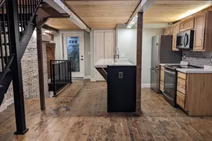 205 E King St, Lancaster, PA 17602 - Photo 8