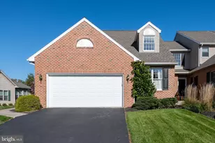 2 Spring Hill Ln, Mountville, PA 17554 - Photo 2