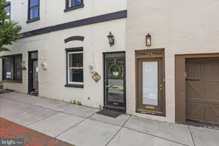16 E Walnut St, Lancaster, PA 17602 - Photo 2