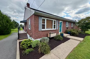 36 W Charlotte St, Millersville, PA 17551 - Photo 2