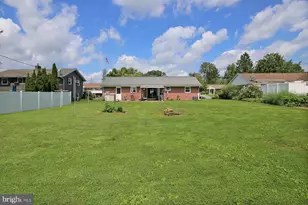 43 Marie Ave, Manheim, PA 17545 - Photo 8