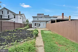 811 S Market St, Elizabethtown, PA 17022 - Photo 26