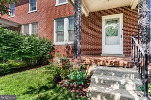 19 S Custer Ave, New Holland, PA 17557 - Photo 2