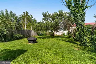 19 S Custer Ave, New Holland, PA 17557 - Photo 18