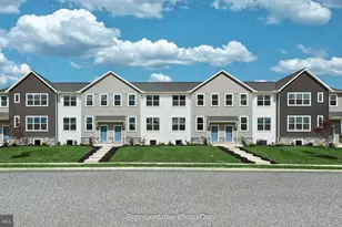 24 N Conifer Dr, Elizabethtown, PA 17022 - Photo 1