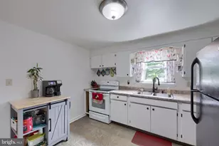 55 Larkspur Ln, Elizabethtown, PA 17022 - Photo 12