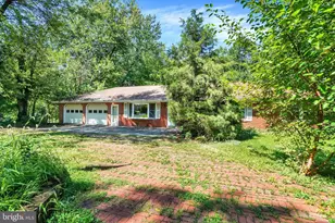 1131 Ridge Rd, Elizabethtown, PA 17022 - Photo 2