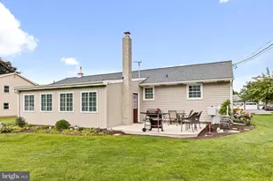 56 Timberline Dr, Leola, PA 17540 - Photo 4