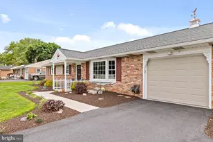 56 Timberline Dr, Leola, PA 17540 - Photo 2