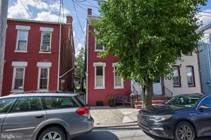 753 Locust St, Columbia, PA 17512 - Photo 2