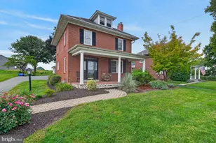 832 Village Rd, Lancaster, PA 17602 - Photo 2