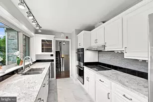 260 Blossom Hill Dr, Lancaster, PA 17601 - Photo 8