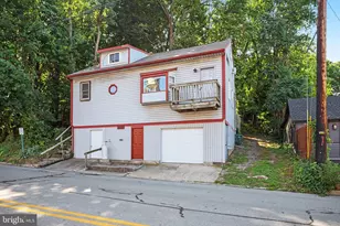 318 Linden St, Columbia, PA 17512 - Photo 2