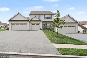 34 Maize Cir, Elizabethtown, PA 17022 - Photo 2